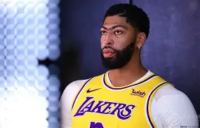  浓眉哥巅峰对决，莎拉波娃与80激战RNG分钟，败北胜负难料！-九游娱乐官方